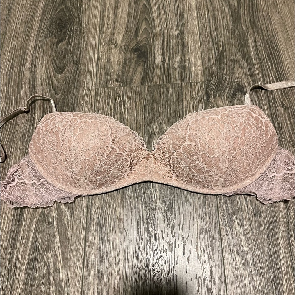 Lace tan Victoria’s Secret Bra